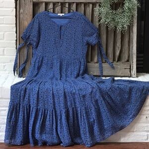 Madewell women’s tie-sleeve tiered midi dress in calico floral